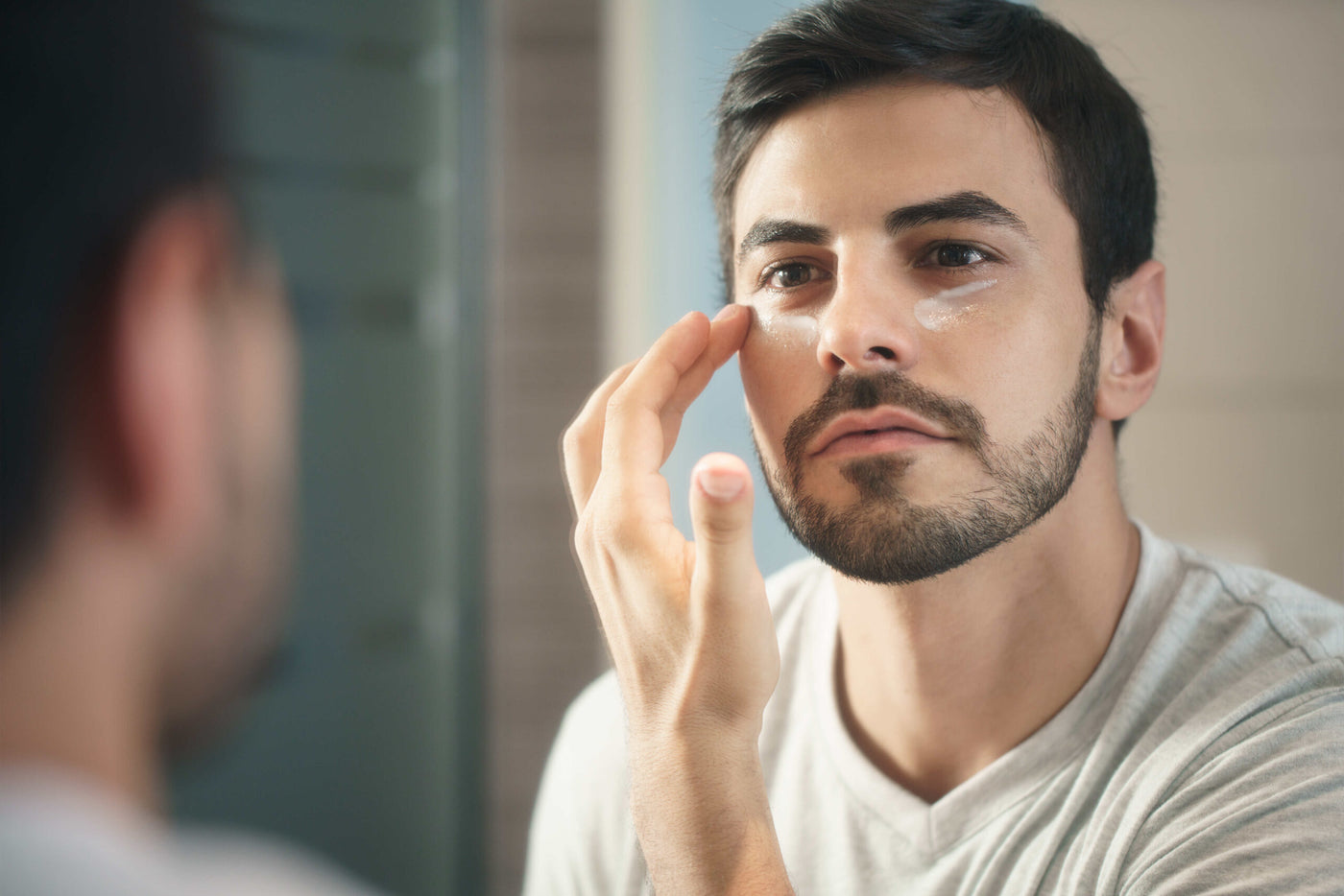 Should Men's Skincare Be The Same As Women's? | Apollo & Artemis Beauty